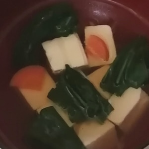 ビーツの葉と豆腐の中華スープ